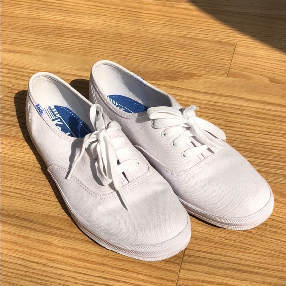 Keds White Sneakers - Picture 1 of 3